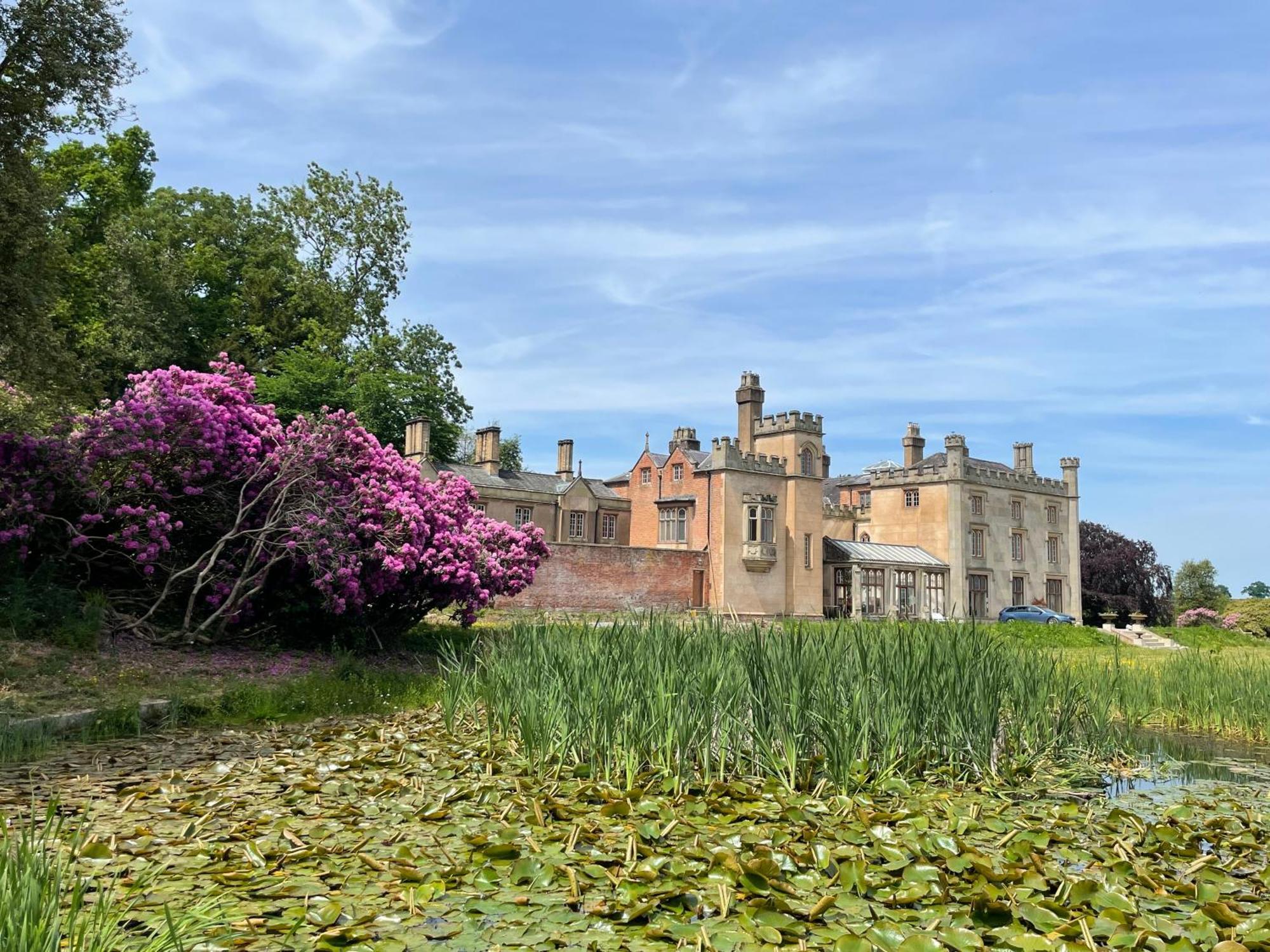 Llanerchydol Hall Suites Welshpool Exterior foto